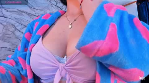 naty online show from January 12, 2025, 1:37 pm