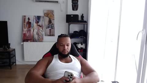 Kingsley online show from February 9, 2026, 2:21 pm