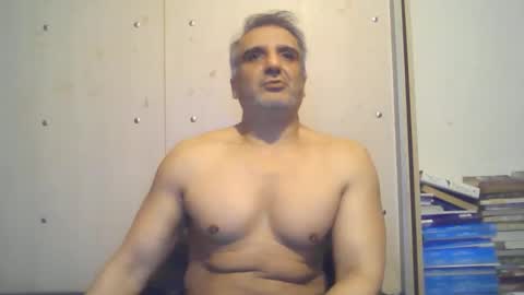 Snapshot of 0luvmonkey chatting on October 10, 2025, 7:46 pm 0luvmonkey online show from October 10, 2025, 7:46 pm