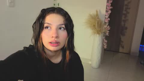 Steven  e online show from October 5, 2025, 2:43 am