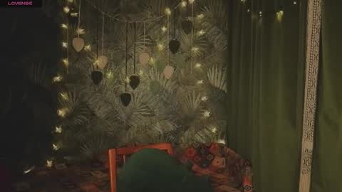 0ophelia online show from February 18, 2026, 9:11 pm