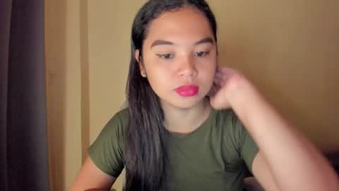 Snapshot of 0wwlo0k chatting on October 12, 2025, 4:22 am 0wwlo0k online show from October 12, 2025, 4:22 am