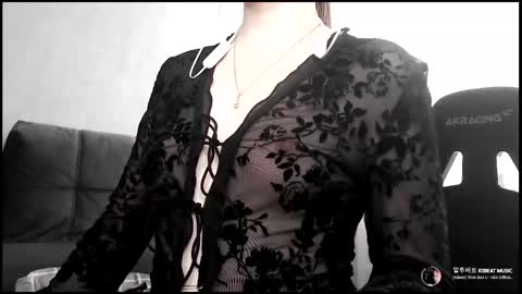 111__________________ online show from October 26, 2025, 11:16 am