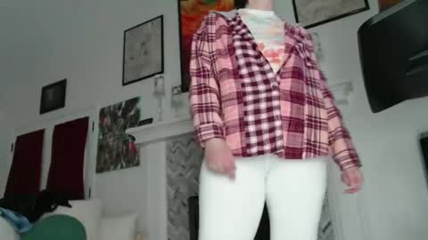 Aurora Willows online show from February 23, 2025, 12:05 pm