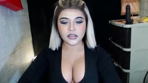 sexy kia online show from February 14, 2026, 11:23 pm