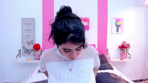 Scarlette  online show from February 5, 2025, 9:57 am