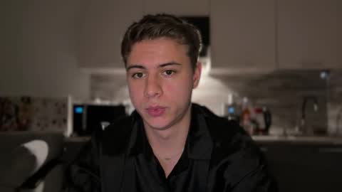 Lance online show from November 6, 2025, 6:20 pm