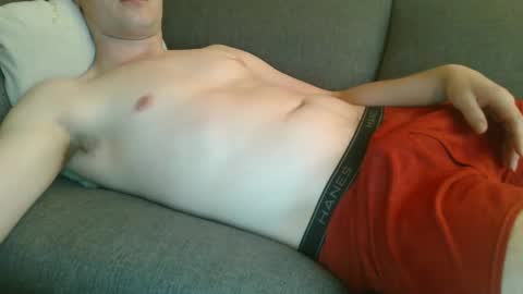 Snapshot of 18chillin chatting on September 10, 2025, 11:16 pm 18chillin online show from September 10, 2025, 11:16 pm