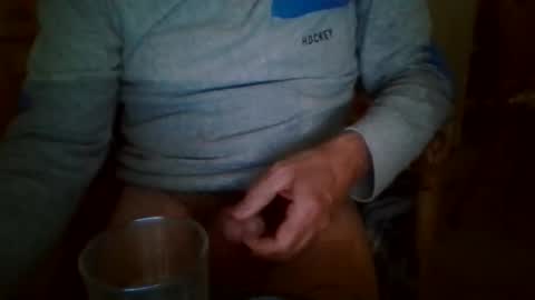 Snapshot of 1guido chatting on December 2, 2025, 11:45 pm Guido online show from December 2, 2025, 11:45 pm