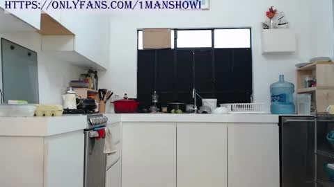 1manshow11 online show from February 1, 2025, 10:44 pm