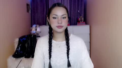 1miracle_tranny online show from June 10, 2026, 5:50 am