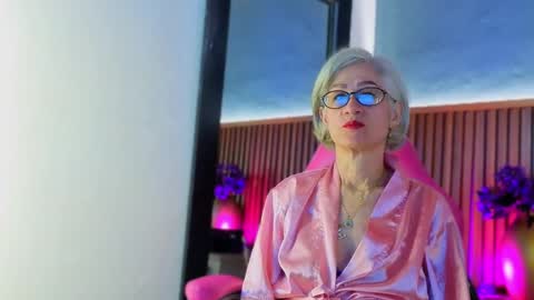 Miss Monserrate online show from March 31, 2026, 1:44 pm