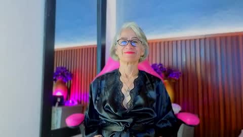 Miss Monserrate online show from April 9, 2026, 1:49 pm