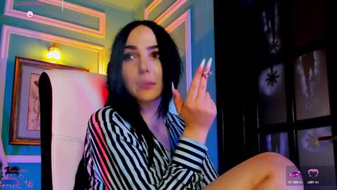 Moona  online show from February 7, 2025, 2:47 pm