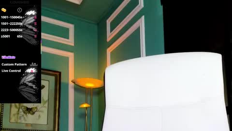 Moona  online show from March 9, 2025, 2:54 pm