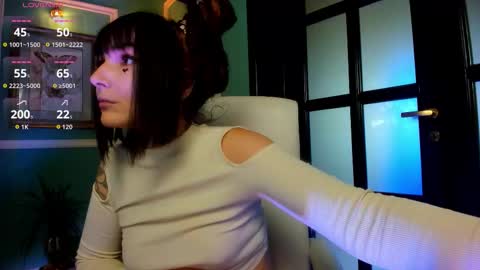 Moona  online show from September 26, 2025, 9:35 am