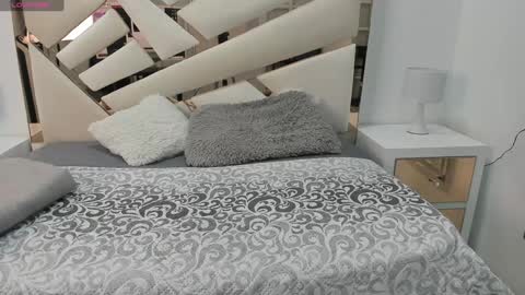 Snapshot of 1naughty_milf chatting on January 28, 2025, 11:38 am Luisa online show from January 28, 2025, 11:38 am