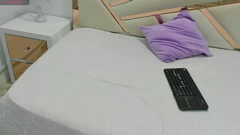 Snapshot of 1naughty_milf chatting on March 7, 2025, 8:13 am Luisa online show from March 7, 2025, 8:13 am