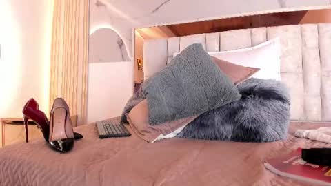 Snapshot of 1naughty_milf chatting on July 2, 2026, 3:29 pm Luisa online show from July 2, 2026, 3:29 pm