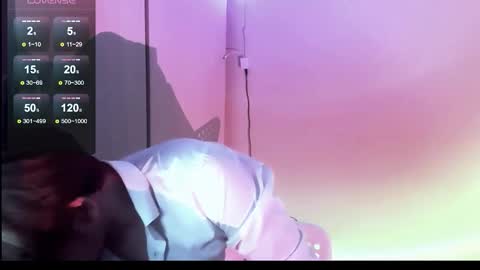 1roberttt online show from October 30, 2025, 9:37 pm