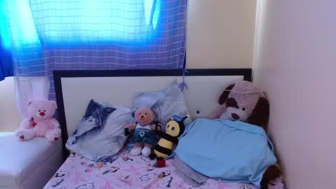 paola online show from January 30, 2025, 8:31 pm