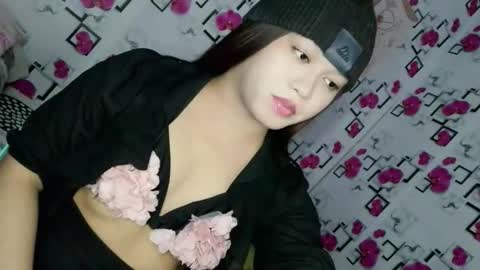 1sexy_kim69 online show from April 16, 2026, 4:52 pm
