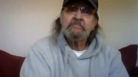 Snapshot of 1valentine chatting on January 2, 2025, 11:49 pm 1valentine online show from January 2, 2025, 11:49 pm