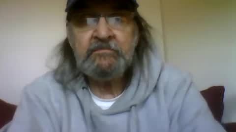 Snapshot of 1valentine chatting on January 12, 2025, 9:29 pm 1valentine online show from January 12, 2025, 9:29 pm