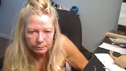 Susan online show from December 3, 2024, 4:06 pm