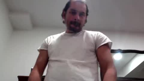 Snapshot of 2024newmiguel chatting on May 7, 2026, 9:42 pm Miguel online show from May 7, 2026, 9:42 pm