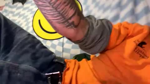 AlecurClit online show from December 18, 2025, 12:17 am