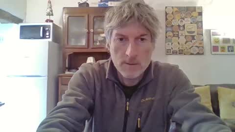 Snapshot of 22esserre chatting on December 13, 2024, 10:30 am 22esserre online show from December 13, 2024, 10:30 am