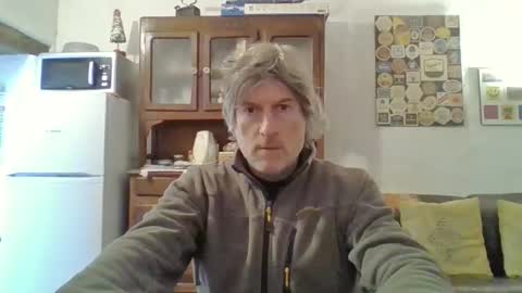 Snapshot of 22esserre chatting on February 7, 2025, 11:45 am 22esserre online show from February 7, 2025, 11:45 am