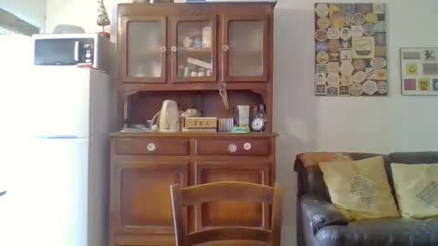 Snapshot of 22esserre chatting on September 15, 2025, 11:43 am 22esserre online show from September 15, 2025, 11:43 am