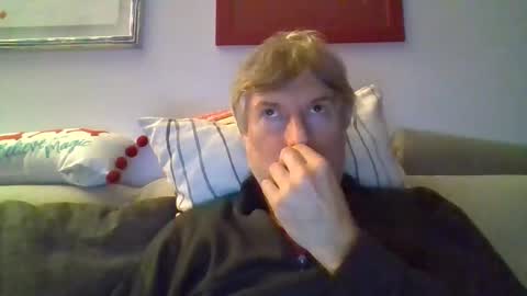 Snapshot of 22esserre chatting on October 12, 2025, 7:46 pm 22esserre online show from October 12, 2025, 7:46 pm