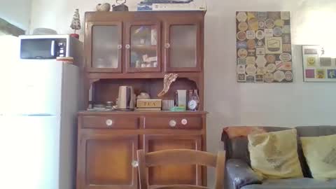 Snapshot of 22esserre chatting on November 13, 2025, 12:48 pm 22esserre online show from November 13, 2025, 12:48 pm