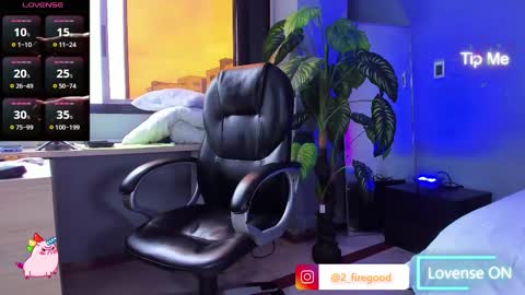 2_fire online show from November 14, 2025, 7:56 pm