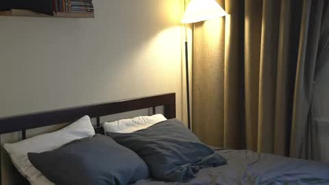 Elley  online show from March 17, 2026, 6:28 am