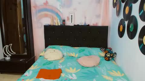 samantha sharon online show from December 19, 2025, 7:37 am