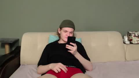 Eleot online show from November 25, 2025, 5:07 am