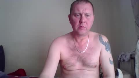 Snapshot of 2ndlipeater chatting on May 24, 2026, 8:52 am Girts online show from May 24, 2026, 8:52 am