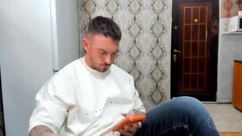 Snapshot of 2sexymuscles chatting on May 28, 2026, 8:17 pm 2sexymuscles online show from May 28, 2026, 8:17 pm