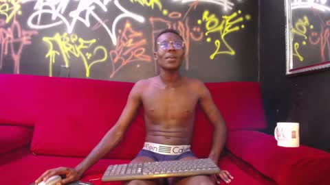 3decorazon online show from December 12, 2024, 7:04 pm