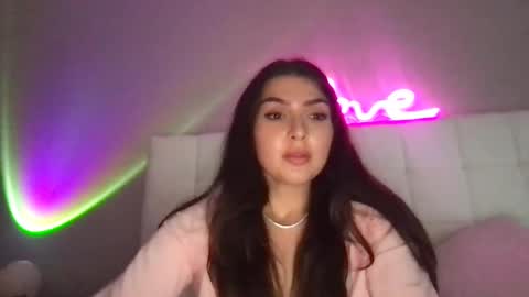 Snapshot of 3hole chatting on February 26, 2025, 4:36 am Venus Raee online show from February 26, 2025, 4:36 am
