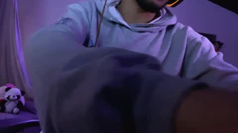 E V I L online show from November 24, 2025, 9:25 pm