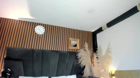 3X NAXAA online show from February 21, 2026, 3:02 pm