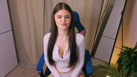 Snapshot of 404cutie chatting on March 31, 2026, 5:19 am Eva online show from March 31, 2026, 5:19 am