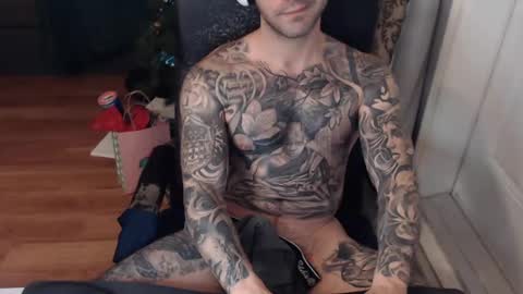 Snapshot of 420randomguy chatting on December 29, 2024, 8:15 pm Anomander Rake online show from December 29, 2024, 8:15 pm