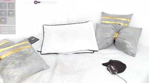 493ashlyfoxx online show from February 4, 2025, 4:15 am