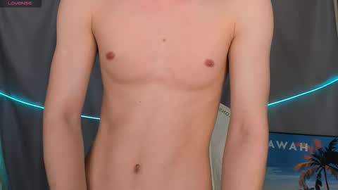 Snapshot of 4ever_dude chatting on October 30, 2025, 6:48 am Andrew online show from October 30, 2025, 6:48 am